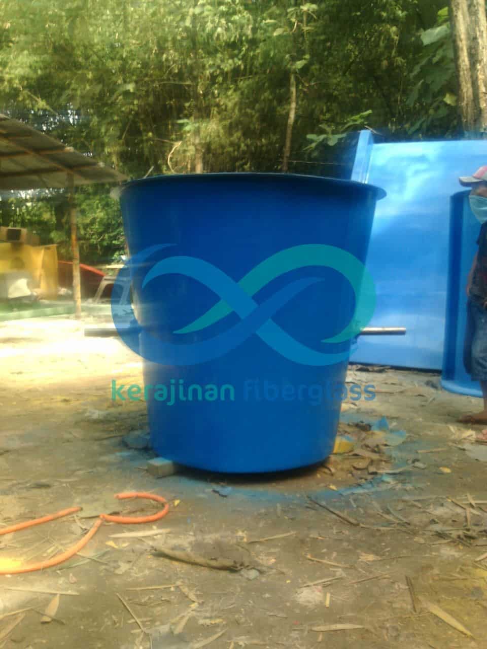 Ember Tumpah Kolam Renang Fiberglass Waterboom Jual